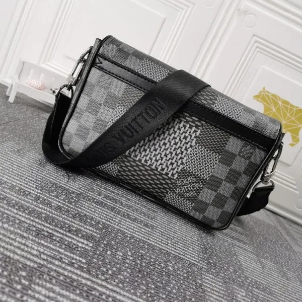 【2026】Louis Vuitton （ルイヴィトン） メッセンジャーバッグ 23.5x14x5cm