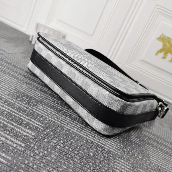 【2026】Louis Vuitton （ルイヴィトン） メッセンジャーバッグ 23.5x14x5cm