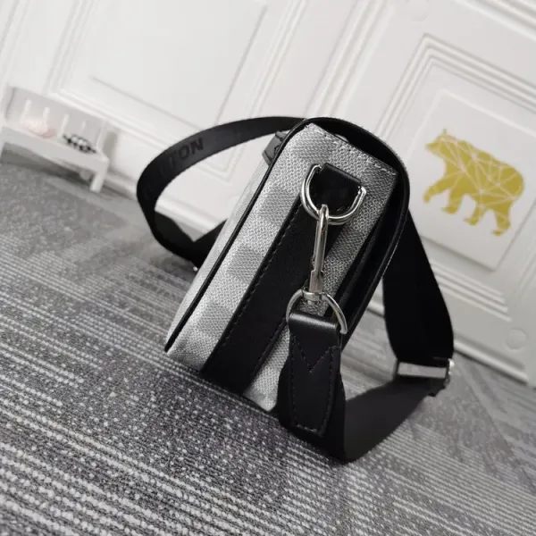 【2026】Louis Vuitton （ルイヴィトン） メッセンジャーバッグ 23.5x14x5cm