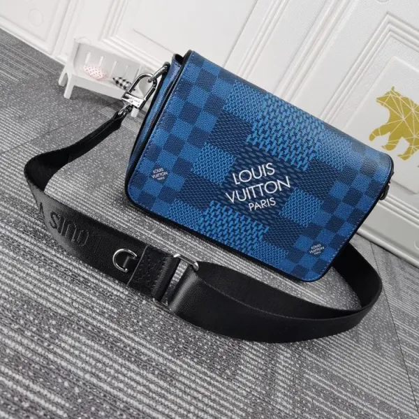 【2026】Louis Vuitton （ルイヴィトン） メッセンジャーバッグ 23.5x14x5cm