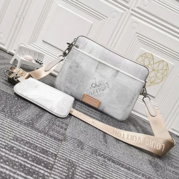 【2026】LV LouisVuitton ルイヴィトン 3点セット お得 M50068 M69443 M45320 【2026】LV LouisVuitton ルイヴィトン 3点セット お得 M50068 M69443 M45320