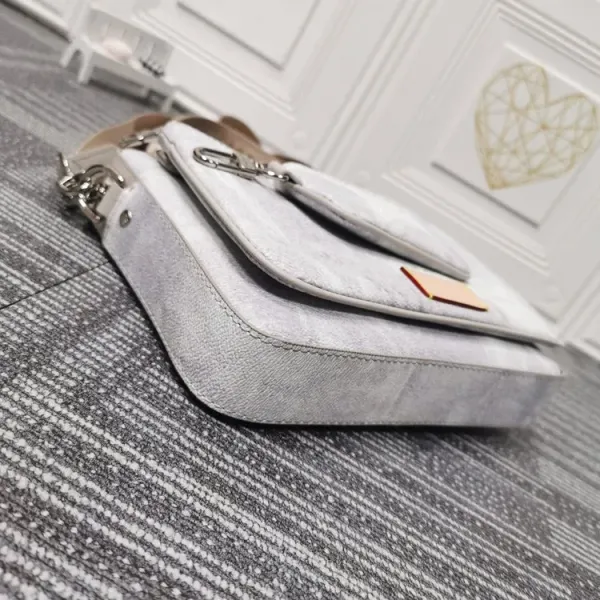 【2026】LV LouisVuitton ルイヴィトン 3点セット お得 M50068 M69443 M45320 【2026】LV LouisVuitton ルイヴィトン 3点セット お得 M50068 M69443 M45320