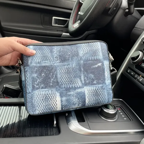【2026】Louis Vuitton （ルイヴィトン） メッセンジャーバッグ スリーピーススーツ