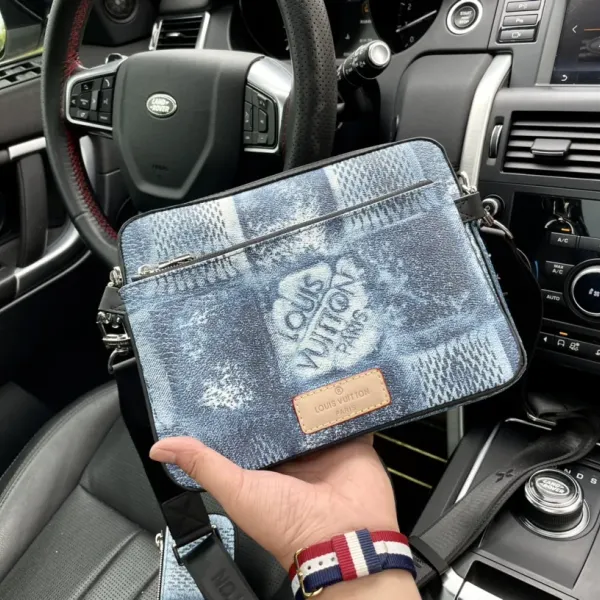 【2026】Louis Vuitton （ルイヴィトン） メッセンジャーバッグ スリーピーススーツ