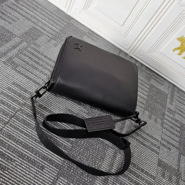 【2026】LouisVuitton ルイヴィトン メッセンジャー M57080 AEROGRAM 30.5x24x10 CM