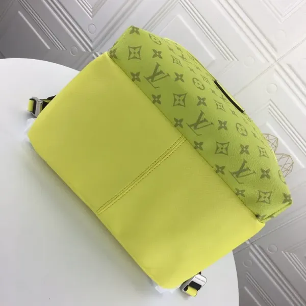 【2026】LouisVuitton ルイヴィトン パックバッグ M30230DISCOVERY 40x30x20cm