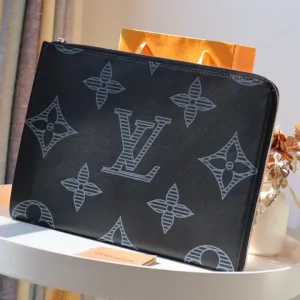 【2026】Louis Vuitton (ルイ・ヴィトン) バッグ 35x25x2 cm