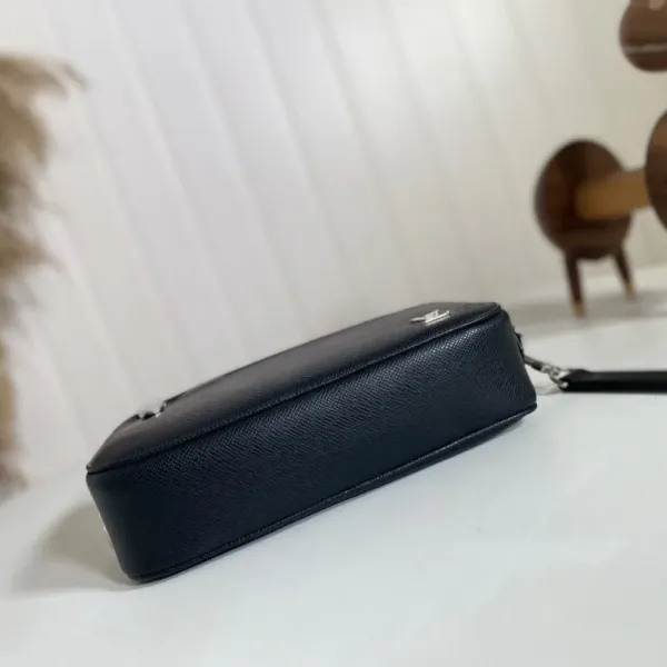 【2026】LV【LOUIS VUITTON公式 旗艦店】ルイヴィトン  クラッチバッグ   当日出荷 好評に付き再入荷！25*15.5*6.5cm