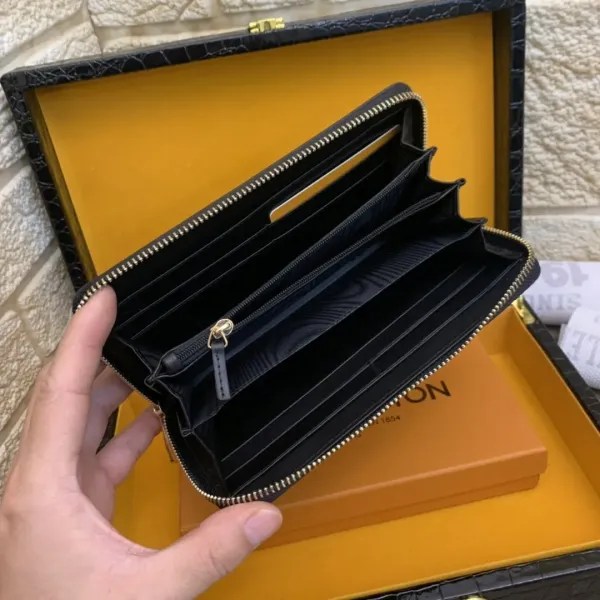 【2026】Louis Vuitton (ルイ・ヴィトン) 財布 19.5x10x2.5cm  セール販売 数量限定！ 早い者勝ち！