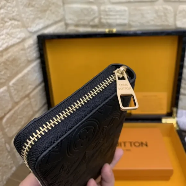 【2026】Louis Vuitton (ルイ・ヴィトン) 財布 19.5x10x2.5cm  セール販売 数量限定！ 早い者勝ち！