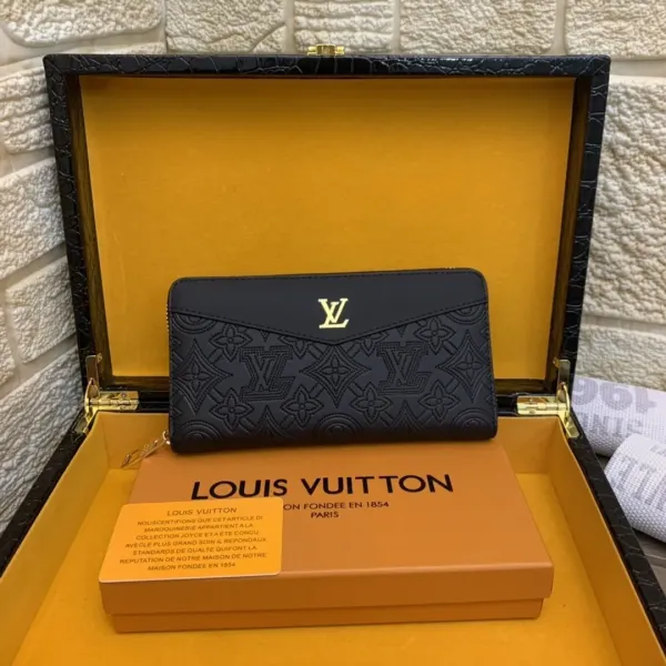 【2026】Louis Vuitton (ルイ・ヴィトン) 財布 19.5x10x2.5cm  セール販売 数量限定！ 早い者勝ち！
