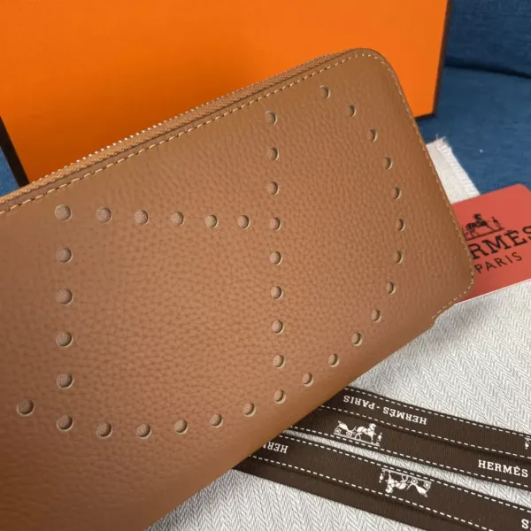 【2026】HERMÈS 長財布 10カラー 19X11X2.5CM