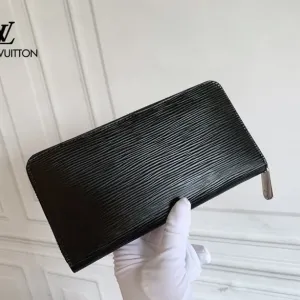 【2026】【  LOUIS VUITTON公式 旗艦店】ルイヴィトン  財布     当日出荷 好評に付き再入荷！19*10cm