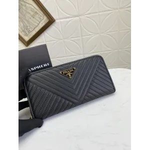 【2026】PRADA（プラダ） 財布19x12cm