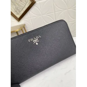 【2026】PRADA（プラダ） 財布19x12cm