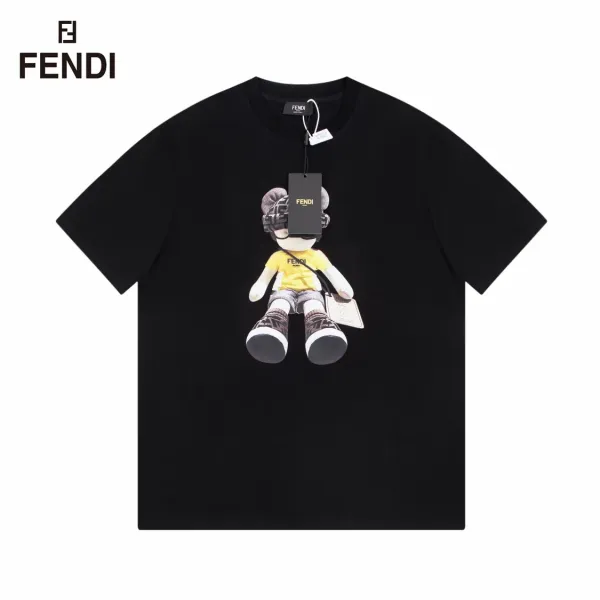 【2026】【 FENDI   公式旗艦店】フェンディ   Tシャツ ご好評に付き再入荷！