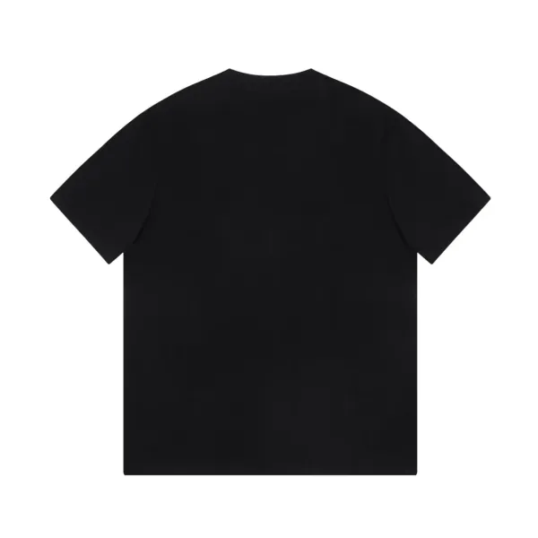 【2026】【 FENDI   公式旗艦店】フェンディ   Tシャツ ご好評に付き再入荷！
