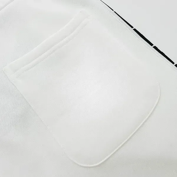 【2026】【FENDI   公式旗艦店】 フェンディ    ショートパンツ  ご好評に付き再入荷！