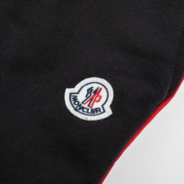 【2026】【 MONCLER   公式旗艦店】モンクレール  ショートパンツ  ご好評に付き再入荷！