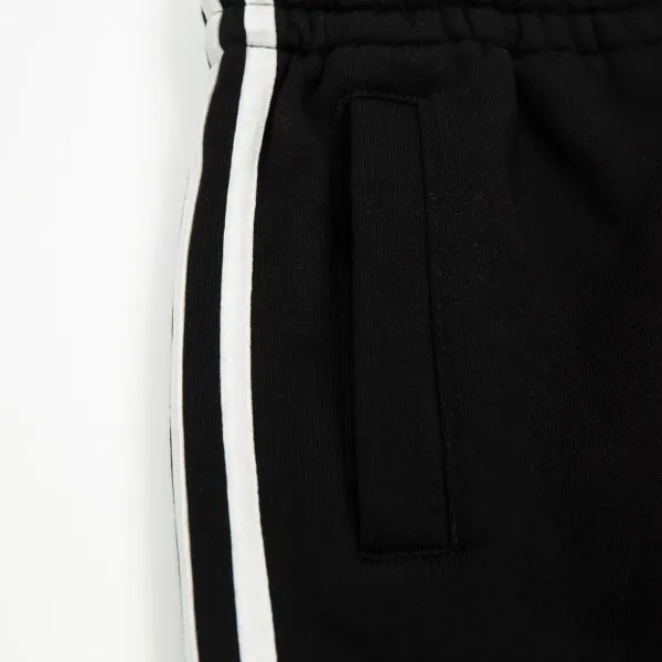 【2026】【BALENCIAGA  公式旗艦店】バレンシアガ     ショートパンツ  ご好評に付き再入荷！