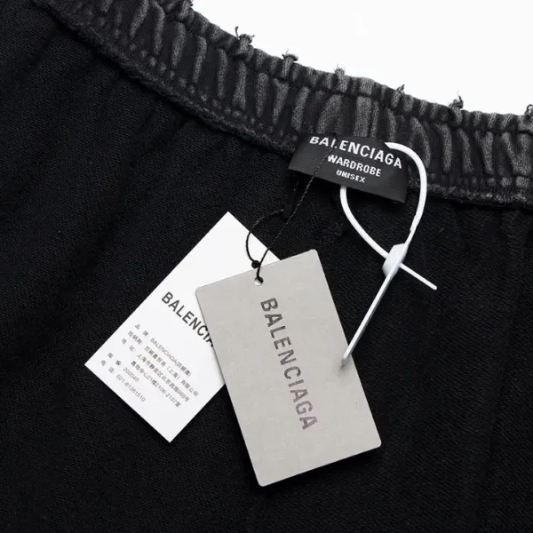 【2026】【BALENCIAGA   公式旗艦店】バレンシアガ    ショートパンツ  ご好評に付き再入荷！