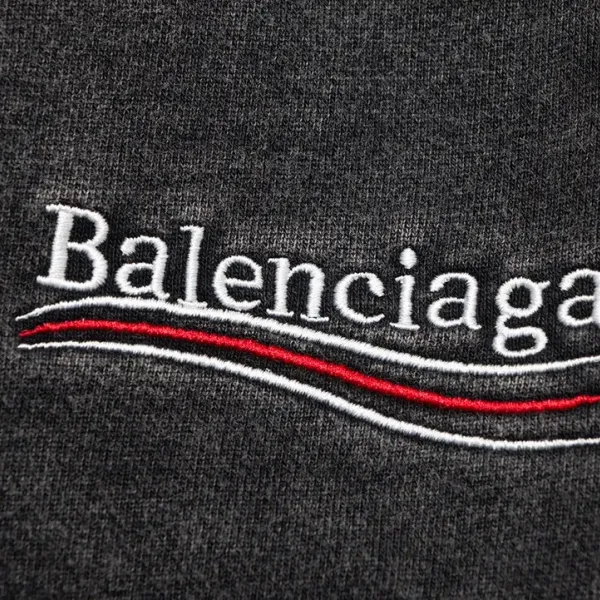 【2026】【BALENCIAGA   公式旗艦店】バレンシアガ    ショートパンツ  ご好評に付き再入荷！