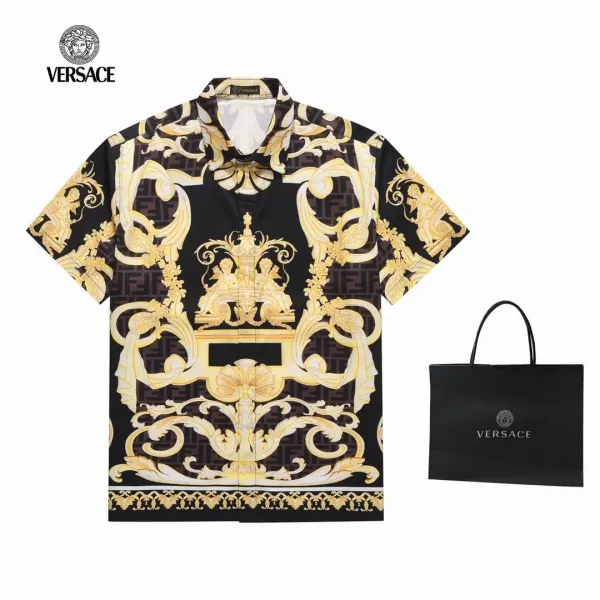 【2026】【VERSACE & FENDI 公式旗艦店】ヴェルサーチ  フェンディ  連名新作半袖シャツ ご好評に付き再入荷！