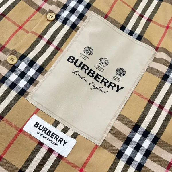 【2026】【BURBERRY  公式旗艦店】バーバリー  シャツ   ご好評に付き再入荷！
