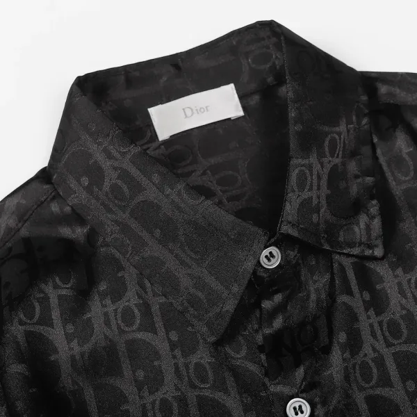 【2026】【DIOR   公式旗艦店】ディオール  シャツ ご好評に付き再入荷！黒 白