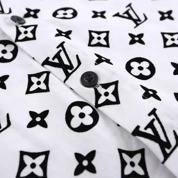 【2026】LV【Louis Vuitton 】 (ルイヴィトン)【在庫あり】男女兼用、長袖シャツ4色 【2026】LV【Louis Vuitton 】 (ルイヴィトン)【在庫あり】男女兼用、長袖シャツ4色