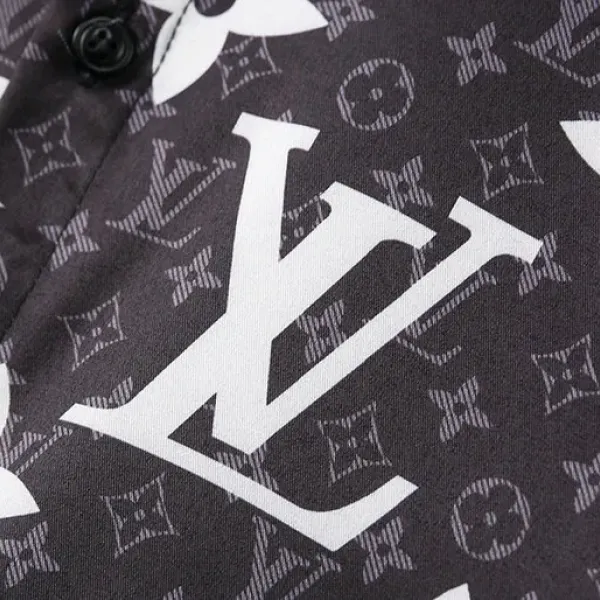 【2026】LV Louis Vuitton ルイヴィトン  長袖シャツ 2カラー
