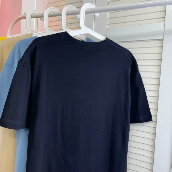 【2026】シュプリームSupreme 21ss Week 18 × KAWS 連名 チョーク LOGO クレヨン スケッチ レター ボックス ロゴ 半袖 Tシャツ