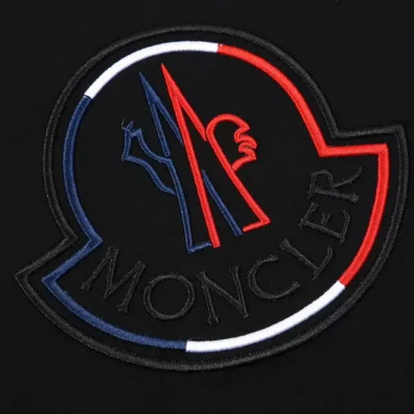 【2026】【MONCLER 公式旗艦店】モンクレール   Tシャツ  ご好評に付き再入荷！