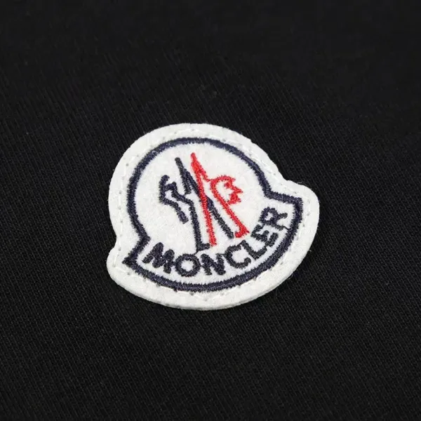 【2026】【MONCLER 公式旗艦店】モンクレール   Tシャツ  ご好評に付き再入荷！