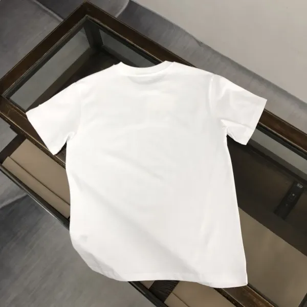 【2026】MONCLER モンクレール　　半袖シャツ　Tシャツ　長く着て変形しにくい　シンプルの風格　ファッション　かっこいい　白　黒　グレー　男女兼用