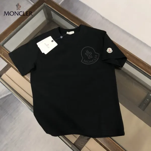 【2026】MONCLER モンクレール　　半袖シャツ　Tシャツ 長く着て変形しにくい　シンプルの風格　ファッション　かっこいい　白　黒　グレー　男女兼用