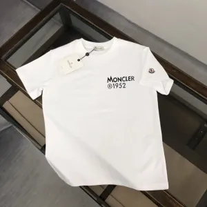 【2026】MONCLER モンクレール 半袖シャツ　Tシャツ　長く着て変形しにくい　シンプルの風格　ファッション　かっこいい　白　黒　男女兼用
