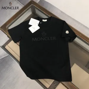 【2026】MONCLER モンクレール　　半袖シャツ　Tシャツ　長く着て変形しにくい　シンプルの風格　ファッション　かっこいい　白　黒　男女兼用