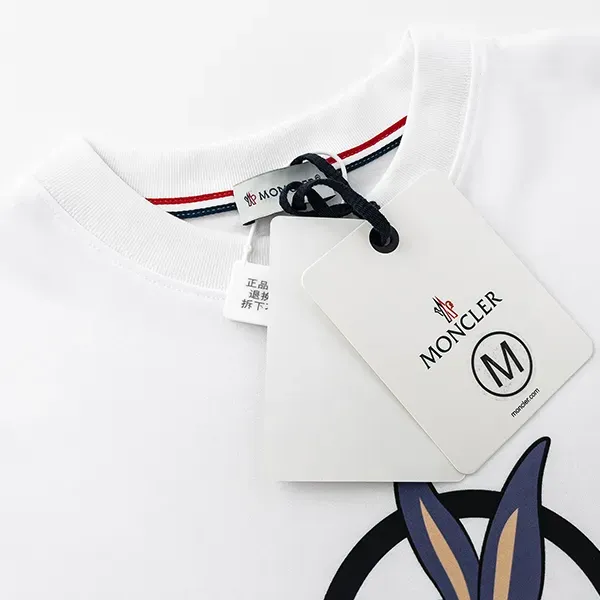 【2026】MONCLER モンクレール　　半袖シャツ　Tシャツ　シンプルの風格　かっこいい　白　黒　男女兼用