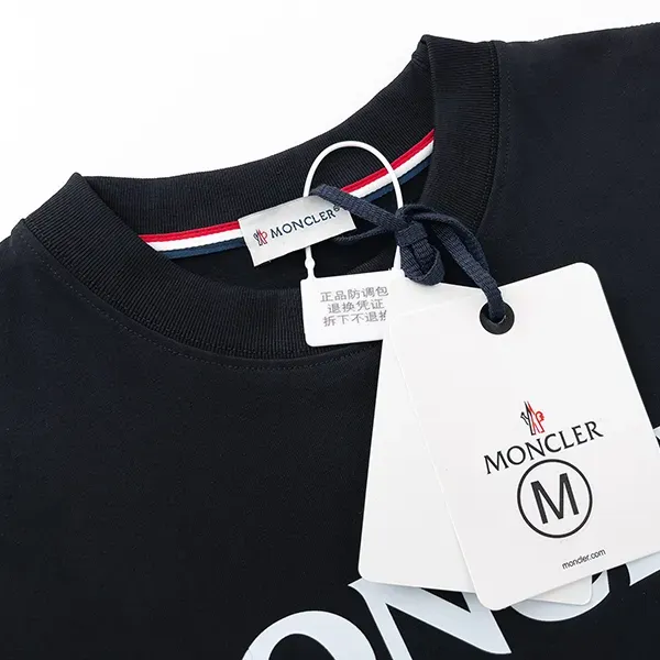 【2026】MONCLER モンクレール　　半袖シャツ　Tシャツ　シンプルの風格　かっこいい　白　黒　男女兼用
