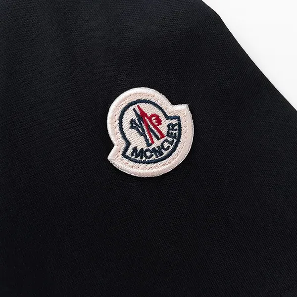 【2026】MONCLER モンクレール　　半袖シャツ　Tシャツ　シンプルの風格　かっこいい　白　黒　男女兼用