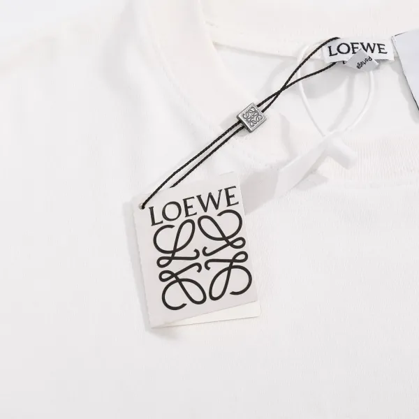 【2026】【LOEWE 公式旗艦店】ロエベ   Tシャツ  ご好評に付き再入荷！