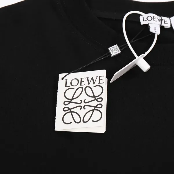 【2026】【LOEWE 公式旗艦店】ロエベ   Tシャツ  ご好評に付き再入荷！