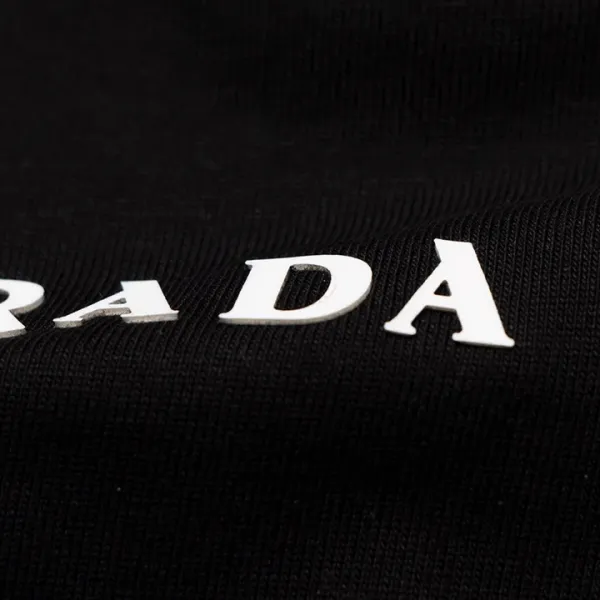 【2026】【PRADA  公式旗艦店】プラダ  Tシャツ ご好評に付き再入荷！