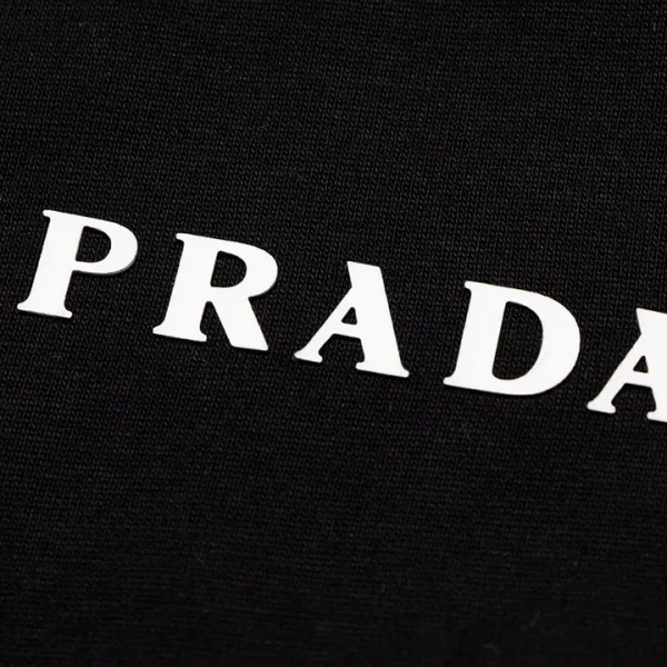 【2026】【PRADA  公式旗艦店】プラダ  Tシャツ ご好評に付き再入荷！