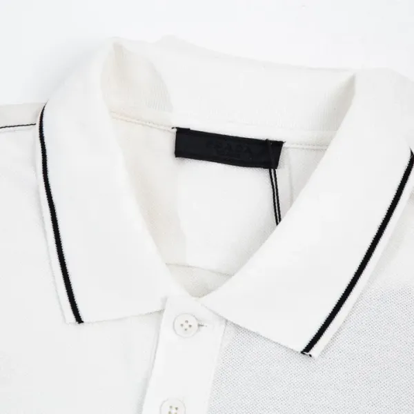 【2026】【 PRADA 公式旗艦店】プラダ Tシャツ ご好評に付き再入荷! 【2026】【 PRADA 公式旗艦店】プラダ Tシャツ ご好評に付き再入荷!