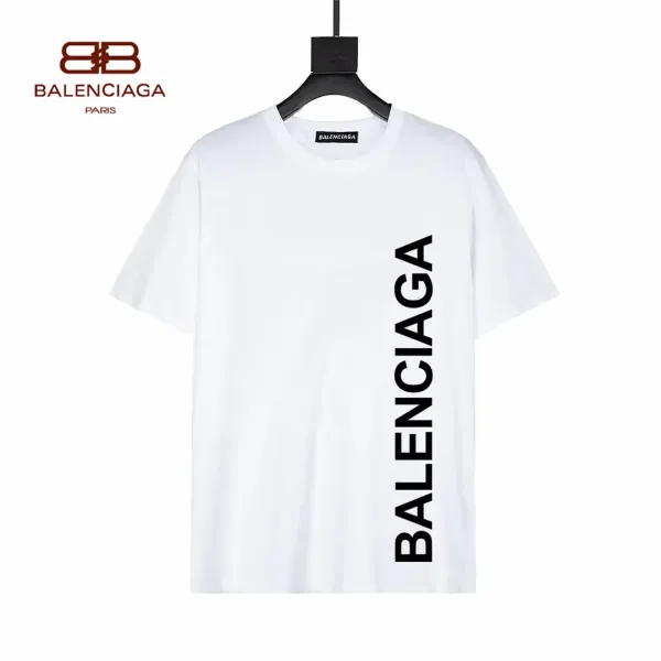 【2026】【BALENCIAGA  公式旗艦店】バレンシアガ   Tシャツ ご好評に付き再入荷！