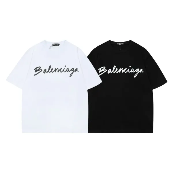 【2026】【BALENCIAGA  公式旗艦店】バレンシアガ   Tシャツ ご好評に付き再入荷！