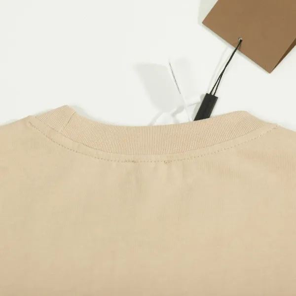 【2026】【BURBERRY  公式旗艦店】バーバリー  Tシャツ ご好評に付き再入荷！