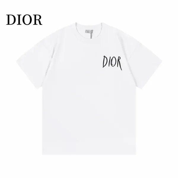 【2026】【 DIOR公式旗艦店】ディオール    Tシャツ  ご好評に付き再入荷！